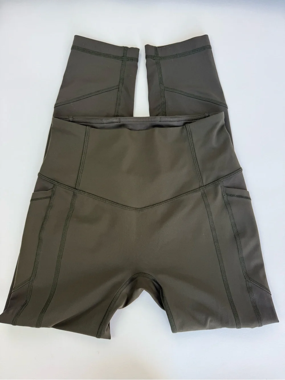 Lululemon Hoodie & All The Right Places Crop II Leggings Set sz 4